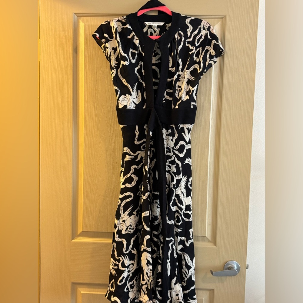 Diane Von Furstenberg Black and White Midi Dress